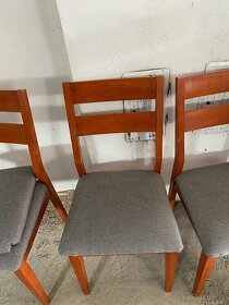 Stôl, stoličky a barové stoličky - 4