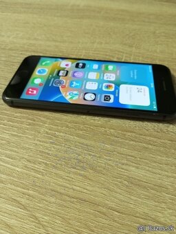 iPhone 8 / 256GB Super stav - 4