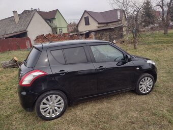 SUZUKI SWIFT 1.2 BENZÍN 4X4 NAJ 136000 KM - 4