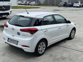 Hyundai i20 1.2i 16V Classic - 4