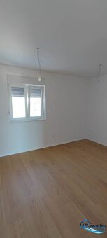 PAG-Mandre, apartmán 71m2 v novostavbe, s výhľadom na more - 4