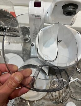Bosch MUM 4657/05 550W kuchynský robot - 4