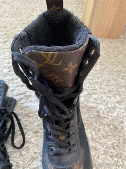 Louis Vuitton - 4