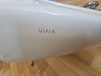 Umývadlo Vitra s batériou a kovovým odtokom - 4