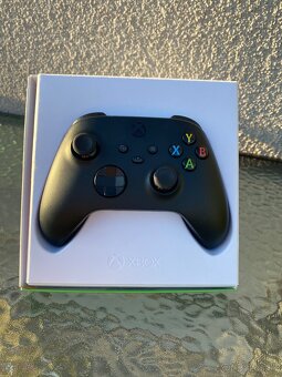 Xbox one X na 1 tb čierný - 4
