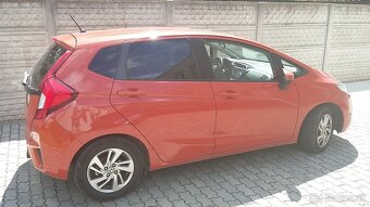 HONDA JAZZ 1.3i-VTEC COMFORT 2015 - 4