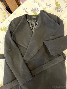 Čierny dámsky kabat - 4