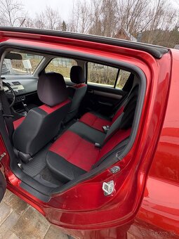 Suzuki Swift 1.3i - 4