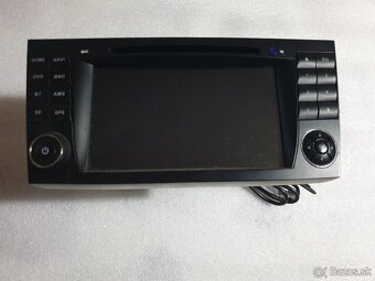Predam autoradia na Mercedes C ,E,S - 4