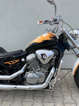HONDA VT600C SHADOW CUSTOM - 4