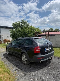 Škoda Octavia Scout - 4