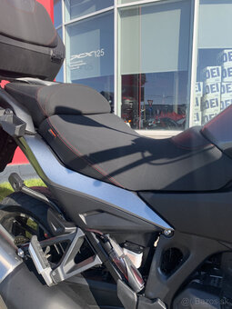 Honda NT1100 DCT - 4