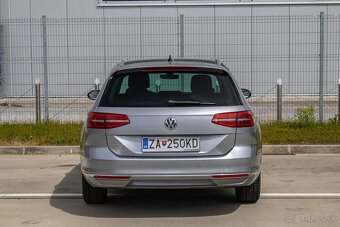 Volkswagen Passat Variant 2.0 TDI BMT Highline DSG 110kW - 4