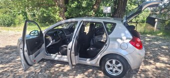 Kia ceed 1,6 benzín r.v. 4/2007 AUTOMAT - 4