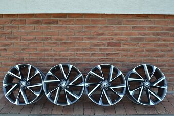 5x112 R20 Hlinikove disky original Skoda Kodiaq RS VEGA - 4
