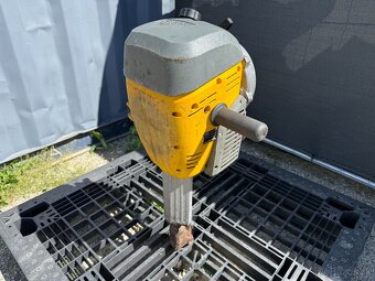 Benzínové búracie kradivo Wacker Neuson BH55 - 4