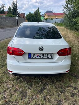 Vw jetta 1,6tdi comfort line - 4