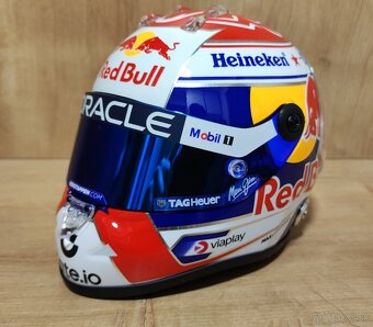 Max Verstappen - 2025 sezonna helma 1:2 + podpis karta - 4