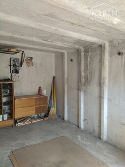 Garáž s elektrikou a jamou v centre Zvolena na predaj - 4