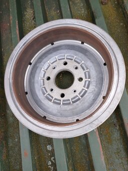 Predam diely na Ladu - 4