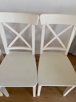 Biele drevene stolicky - 4