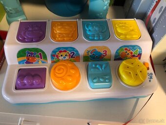 Hračky + choditko - 4