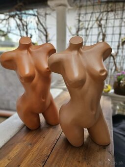busty - 4