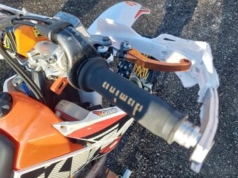 KTM250 - 4