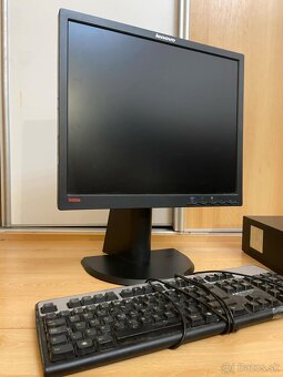 Predam počítač s monitorom - 4