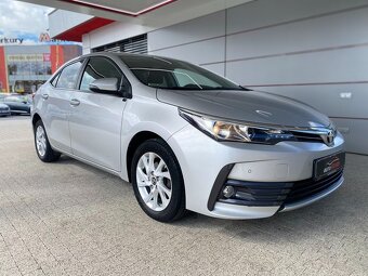 Toyota Corolla 1.6 Valvematic 97kW sedan - 4