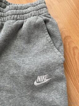 Tepláky NIKE - 4