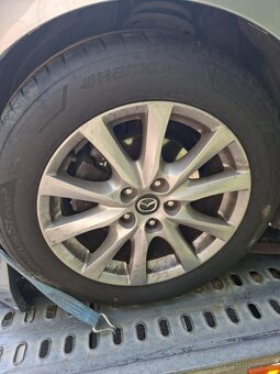 Rozpredám Mazda 6 2.0 107kw benzin 2014 - 4