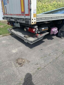 Hydraulické čelo Dhollandia z návesu - 4