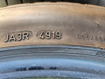 Dunlop SPORT MAXX RT 245/45 ZR19 98Y - 4