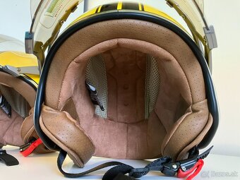 NOVÉ ¾ PRILBY NA SKÚTRA - 4