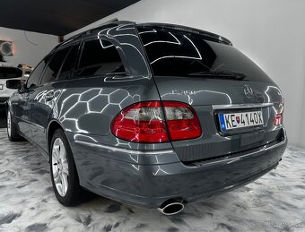 Mercedes Benz E350 V6 4matic - 4