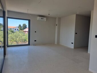 REZERVOVANÉ - Luxusné priestranné apartmány - TRIBUNJ - 4