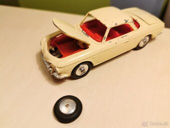 Corgi toys VW Karman Ghia - 4