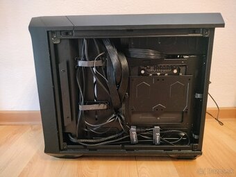 Mini ITX herný počítač, RTX 4070 Ti alebo RX 9070 XT - 4