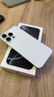 Vymenim iPhone 16 Pro Max 256gb White kupeny v iStore - 4