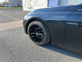 BMW Rad 3 Touring 320d A/T 135kw - 4