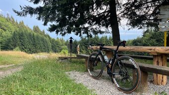 Pinarello Dogma F10 disc- Dura Ace DI2 - 4
