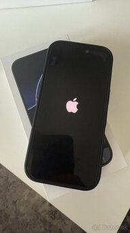 iPhone 16pro 256gb čierny - 4