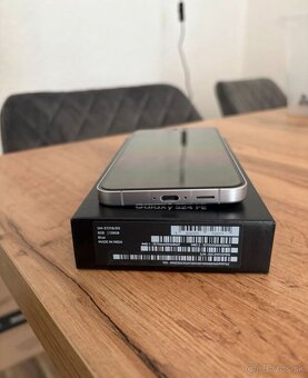 Samsung Galaxy S24 Fe - 4