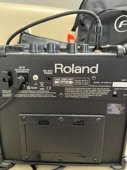 Predám gitarové kombo ROLAND CUBE 10 GX - 4