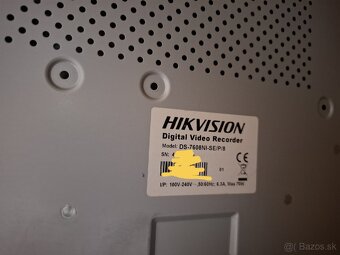 NVR Hikvision DS7608NI-SE/P/8 - 4