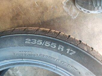 235/55 r17 - 4