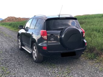 Toyota RAV4 - 4