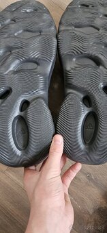 Adidas Yeezy Foam Runners - 4
