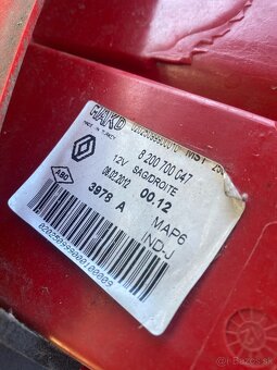 Predám zadné svetlá na Renault Thalia - 4